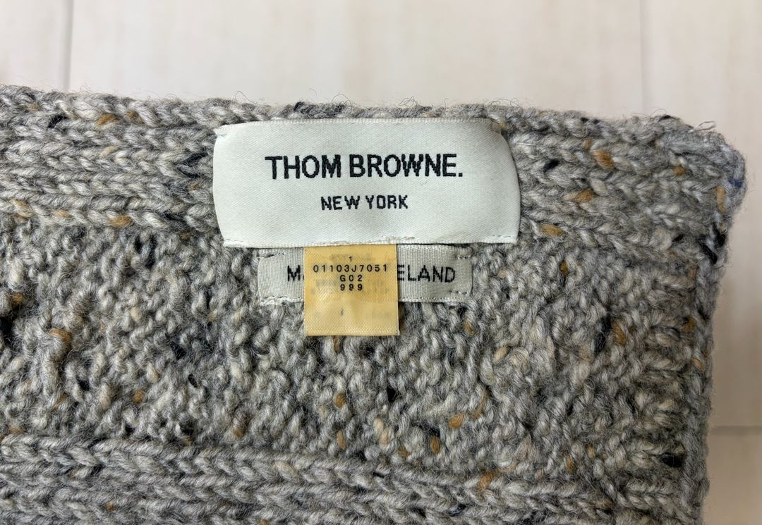 톰브라운 케이블 니트 연회색 머플러--2