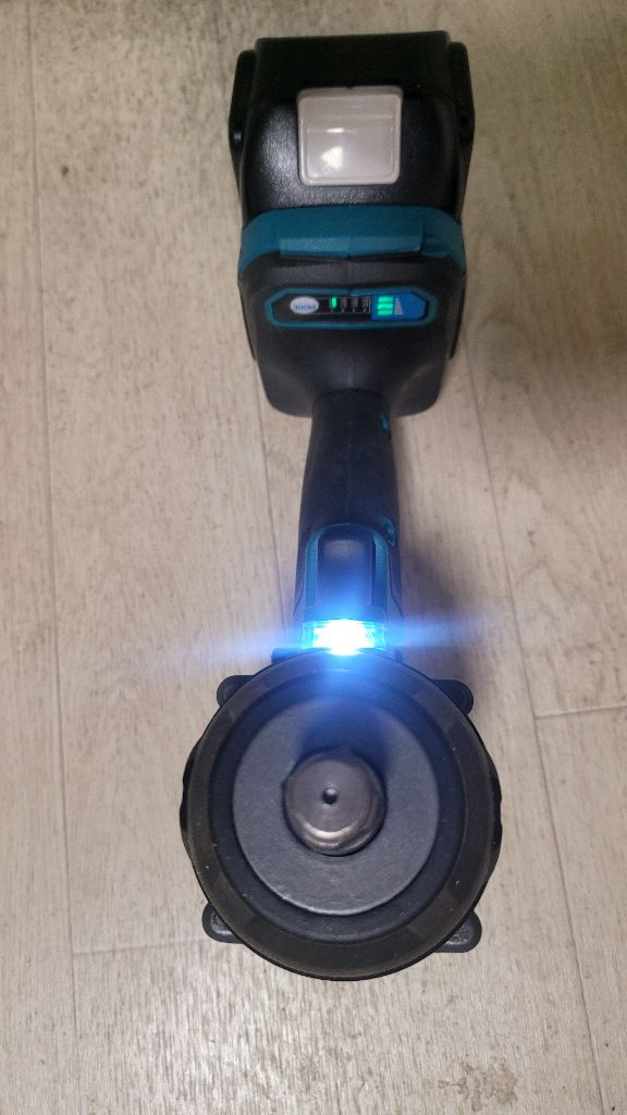 마끼다 임팩렌치 힘좋은 고토크 18V 팝니다 이미지