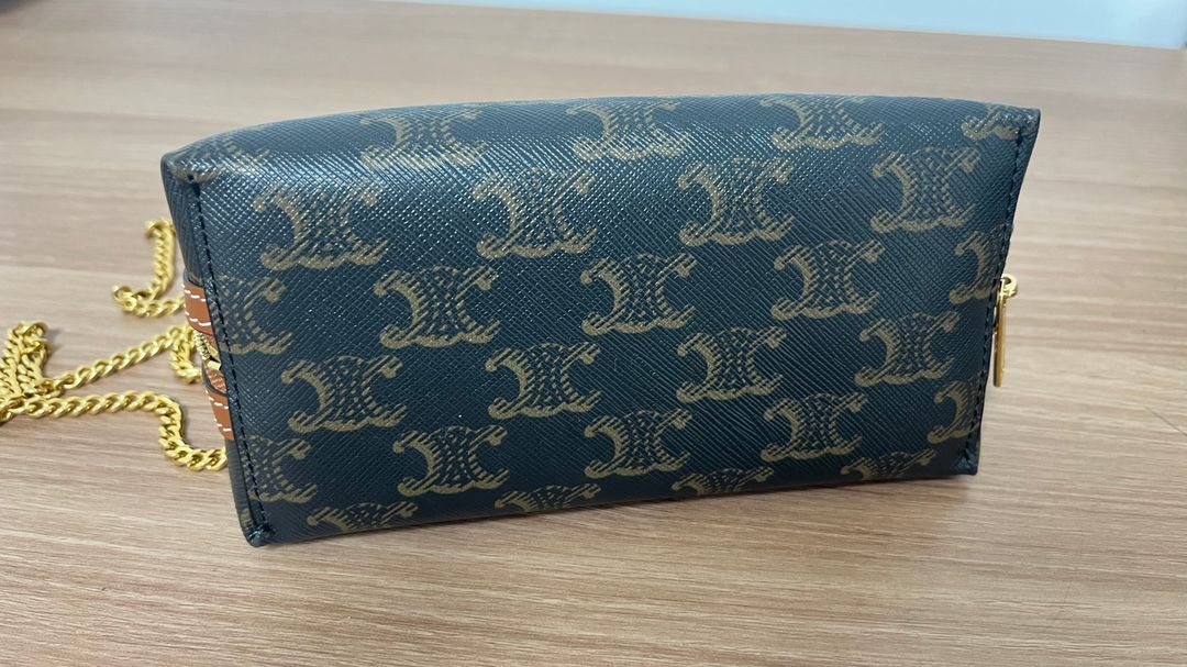 셀린느 트리오페 체인 클러치--4