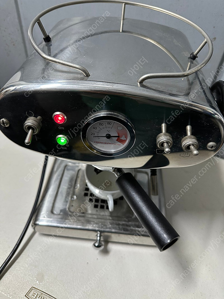 일리 프란시스x1 그라인드 커피머신 이미지