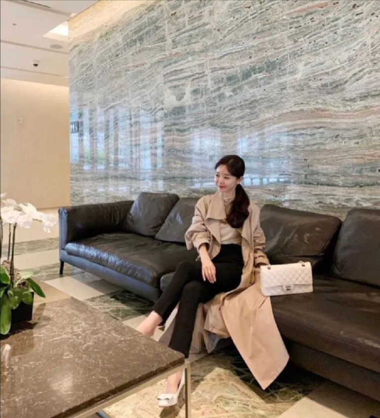 바이씨니 제작 하이넥 트렌치 베이지 Free 오리지널 새상품 판매합니다!!--7