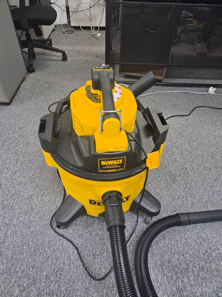 디월트 DXV234P 건습식 청소기 (송풍기) 이미지