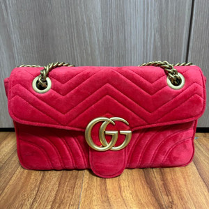 구찌 마몬트 벨벳 레드