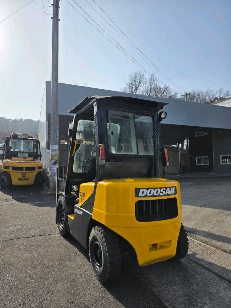 제값 다하는 두산 2.5톤 중고지게차,무넘버 디젤지게차 980만원 판매--7