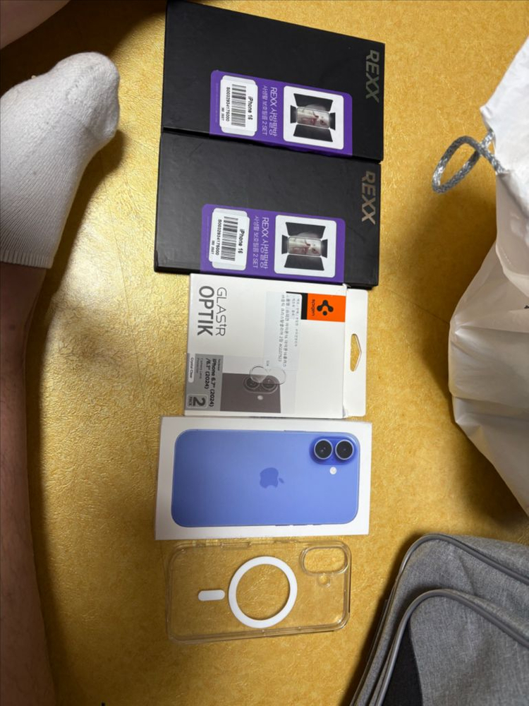 자급제 아이폰16 울트라마린 256 기가 +케이스+필름 싸게판매--5