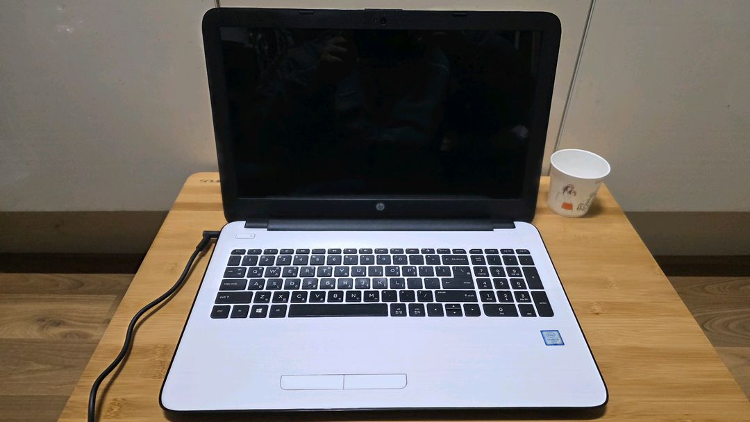 유튜브 및 동영상 시청용 HP 노트북--2