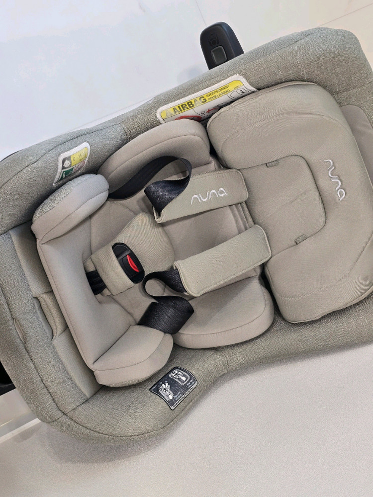 뉴나 토들넥스트 아이사이즈 360도 회전 카시트 상태좋음--4