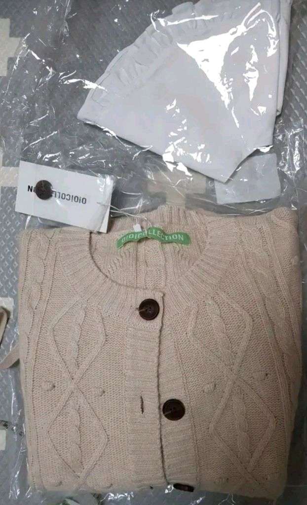 oioi 오아이오아이 베이지 가디건 새제품--2