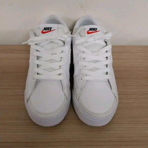 여성 나이키 코트 레거시 넥스트 네이처 운동화 (240) 이미지