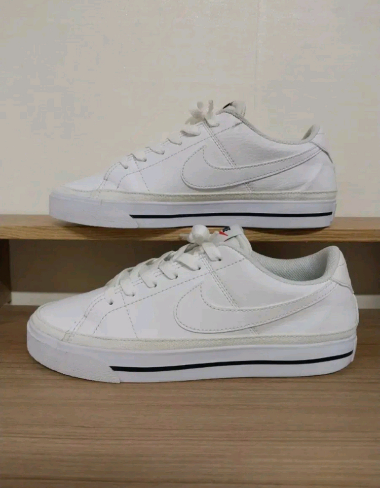 여성 나이키 코트 레거시 넥스트 네이처 운동화 (240) 이미지