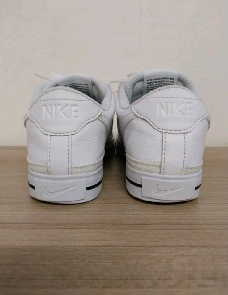 여성 나이키 코트 레거시 넥스트 네이처 운동화 (240) 이미지