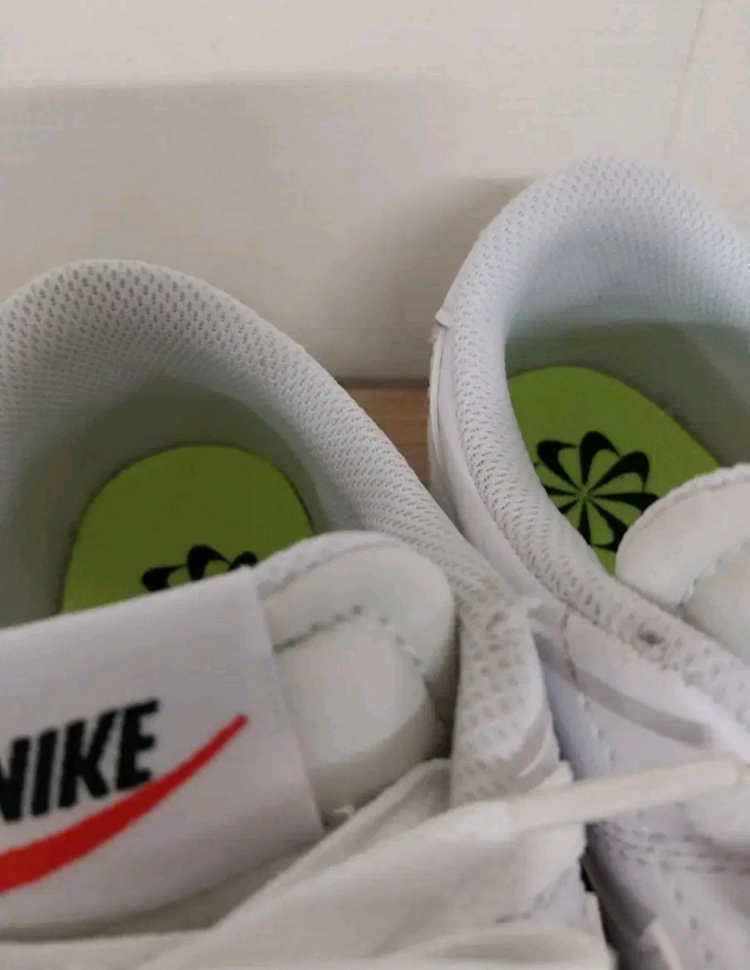 여성 나이키 코트 레거시 넥스트 네이처 운동화 (240) 이미지