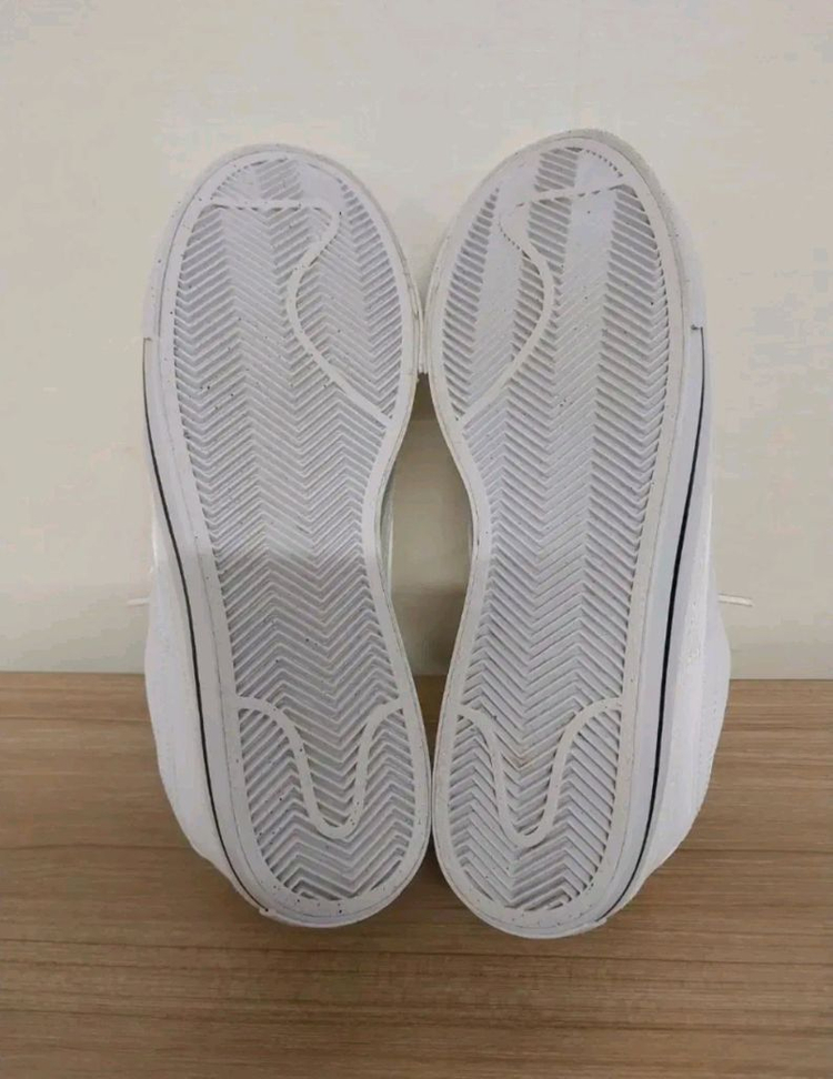 여성 나이키 코트 레거시 넥스트 네이처 운동화 (240) 이미지