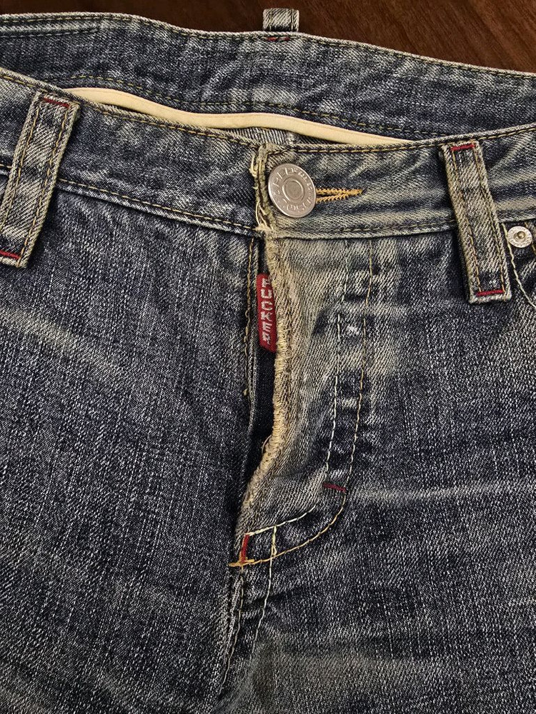 디스퀘어드 빈티지 런웨이 더티진 48--2