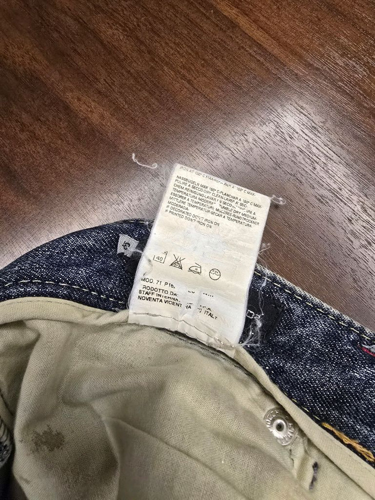 디스퀘어드 빈티지 런웨이 더티진 48--6