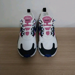 여성 나이키 에어맥스 270 리액트 운동화(230) 이미지
