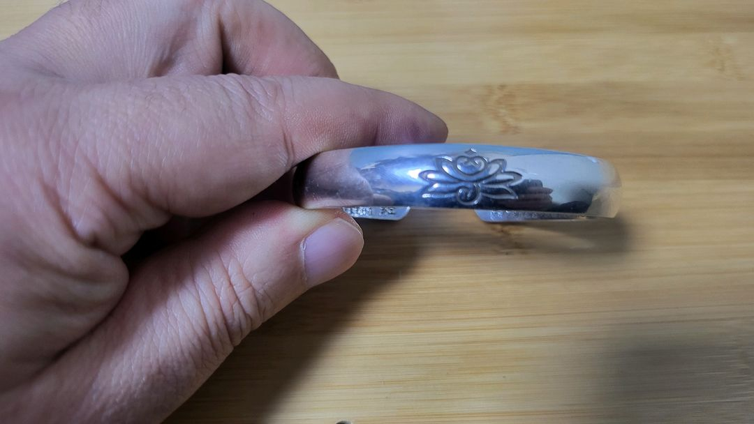 새상품) 반야심경 각인 연화문 스테인레스 팔찌--5