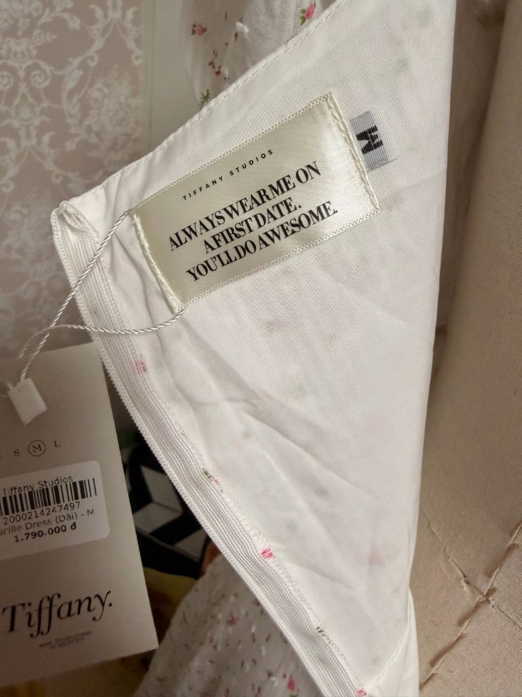 티파니스튜디오 화이트 플라워 리본 롱원피스 휴양지여름원피스--7