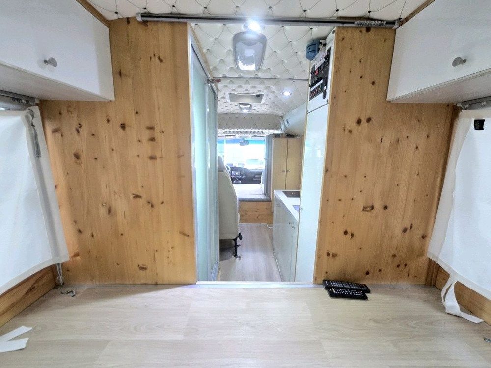 07.카운티4인승캠핑카(풀옵션,DPF장착,15만km)-전액할부됨 이미지