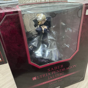 ALTER 세이버 알트리아 펜드래곤 알터 드레스 Ver. 1/7 FGO 피규어