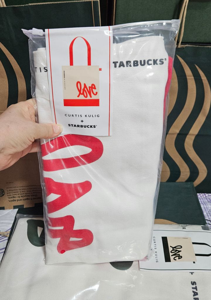 미개봉]스타벅스 커티스쿨릭 그린 레드 에코백 가방 이미지