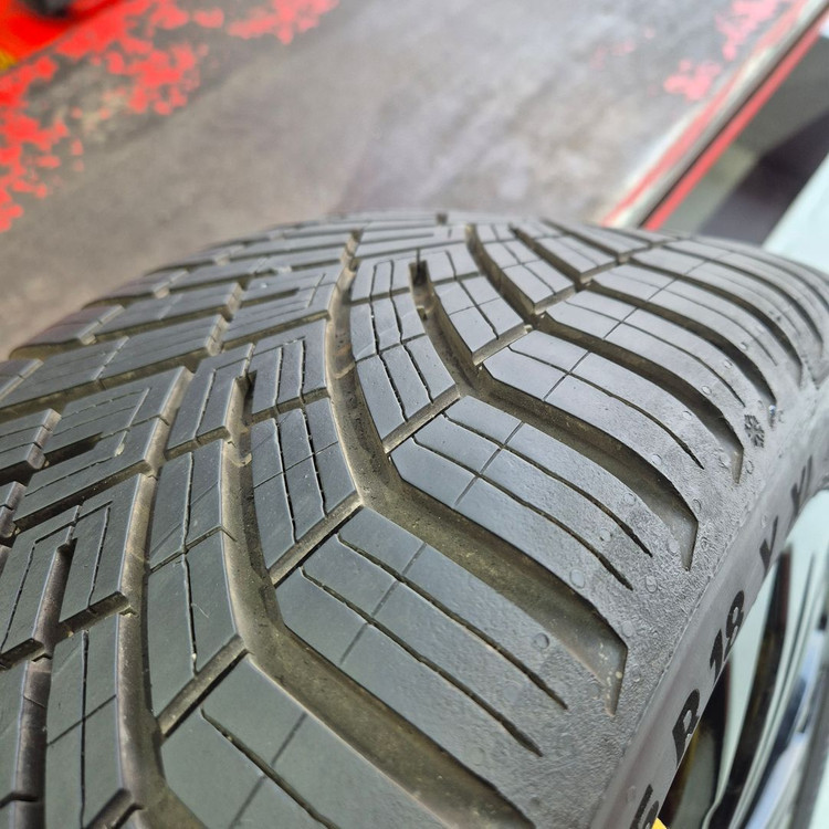 K8 순정 19인치 블랙 휠타이어 세트 판매 올웨더타이어--9