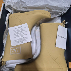 벤시몽 레인부츠(허니버터,미들,240,새상품)