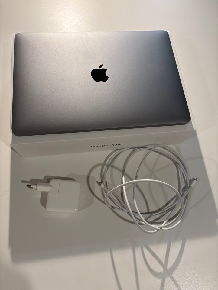 (풀박스 신품급) 맥북에어 M1 / 램 16GB / 사이클 5회 / 배터리 99%--1