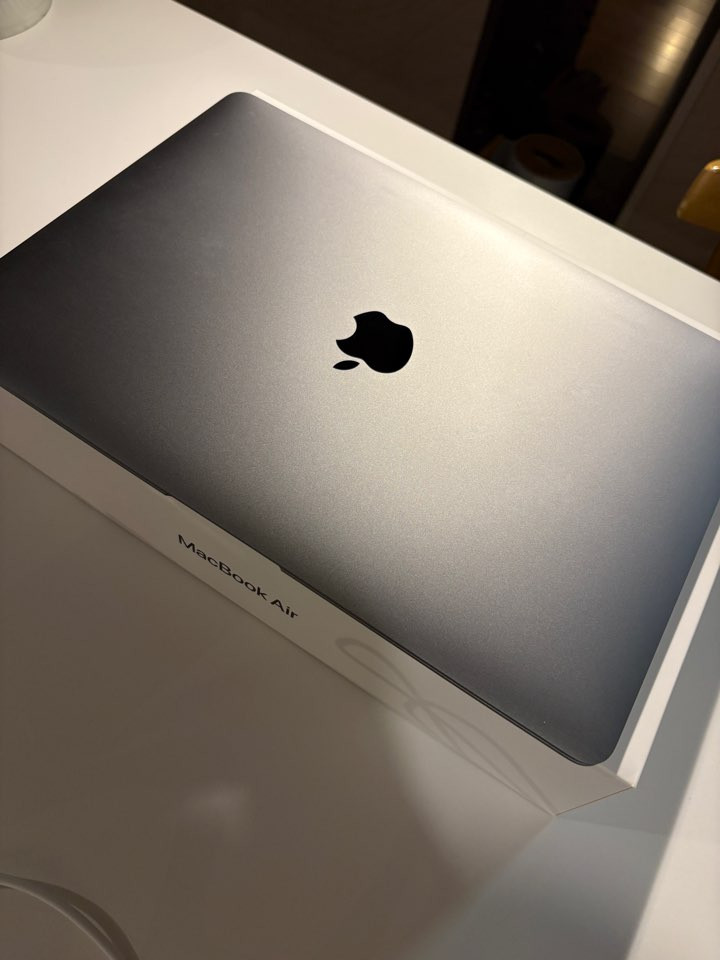 (풀박스 신품급) 맥북에어 M1 / 램 16GB / 사이클 5회 / 배터리 99%--4