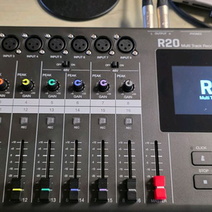 ZOOM 멀티트랙 레코더 R-20 신품급