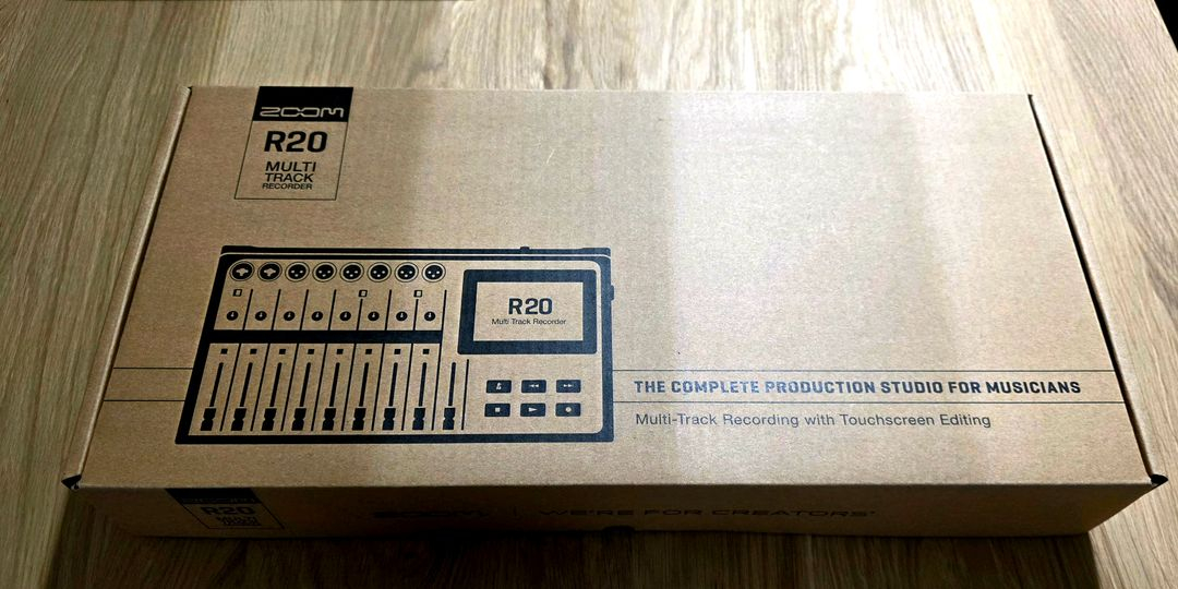 ZOOM 멀티트랙 레코더 R-20 신품급--3