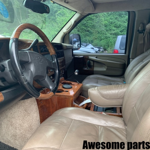 [ 쉐보레 익스프레스 사바나밴 ] 실내 or 전장 및 외장 부품 판매 합니다 이미지