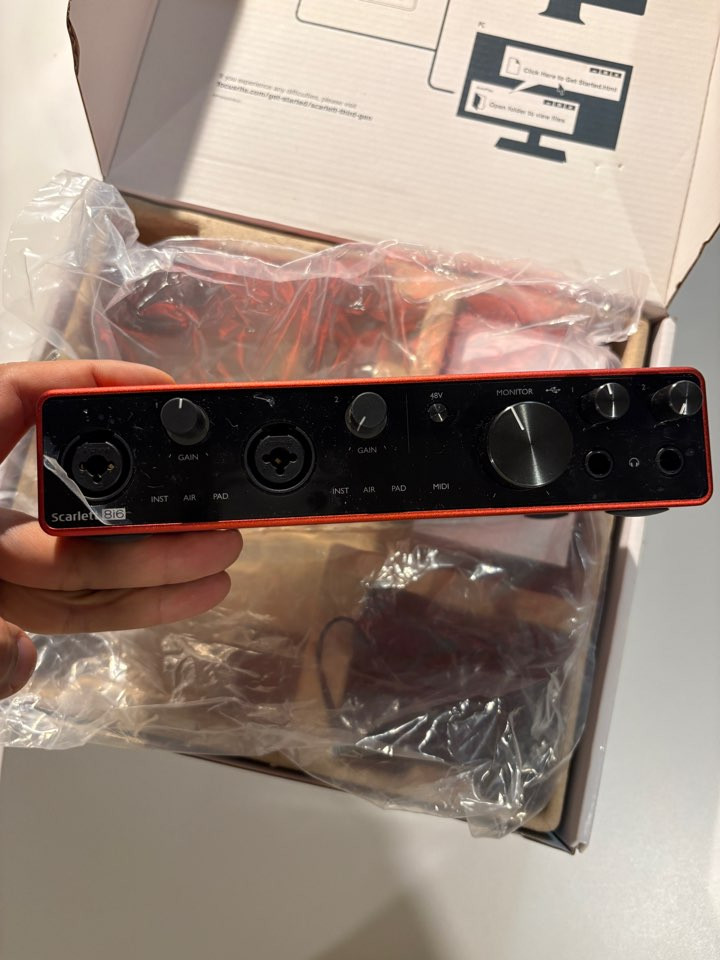 포커스라이트 스칼렛 8i6 오인페 (솔로, 2i2 상위모델)--2