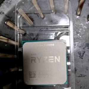 AMD 라이젠 3 2200G CPU 판매합니다. amd 펜포함. 전주시