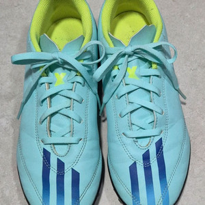 아디다스 주니어 풋살화 240