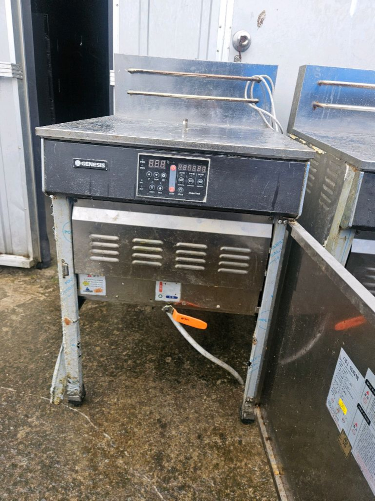 업소용 제네스스 튀김기--1