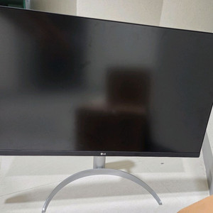 LG 모니터 32UP830