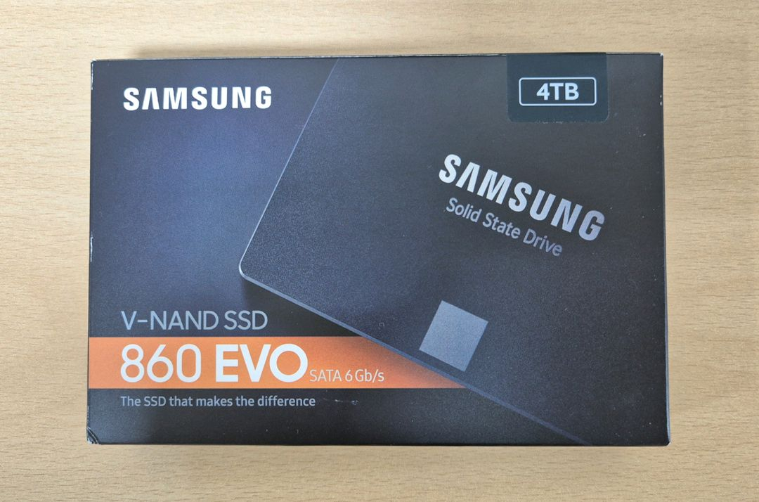 삼성 860 EVO 4TB SSD--0