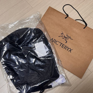 아크테릭스 헬리아드 15 백팩 블랙 정품.