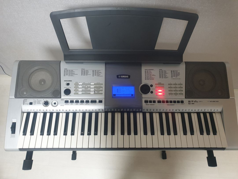 [야마하] PSR-E403 61건반 키보드 (스탠드 포함)--2