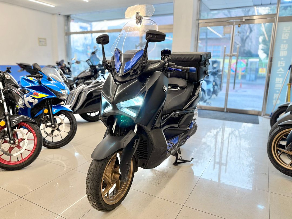 배달세팅완)24년식 xmax300 40,XXXkm 판매합니다:)--2