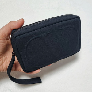 [새상품] 발렌티노 뷰티 블랙 스몰 파우치