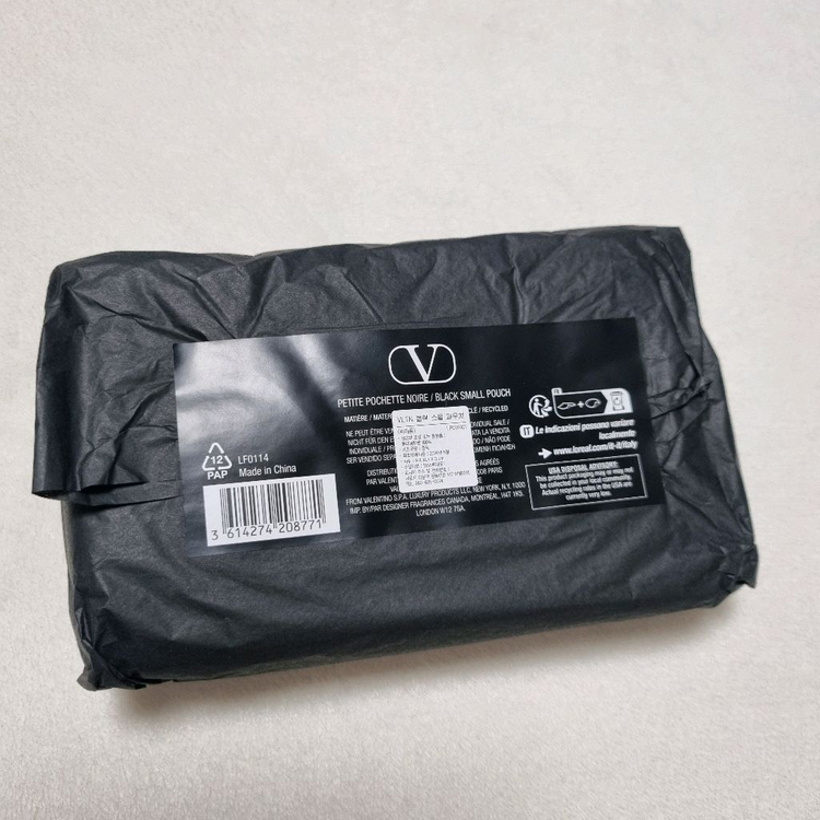 [새상품] 발렌티노 뷰티 블랙 스몰 파우치--5