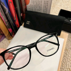 CC로고 클래식 안경테 새상품