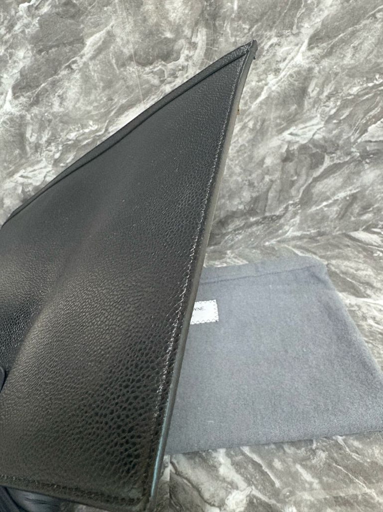 톰브라운 페블 그레인 도큐먼트 홀더 클러치--4