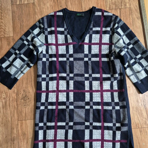 베네통 체크 V넥 롱니트 원피스 튜닉