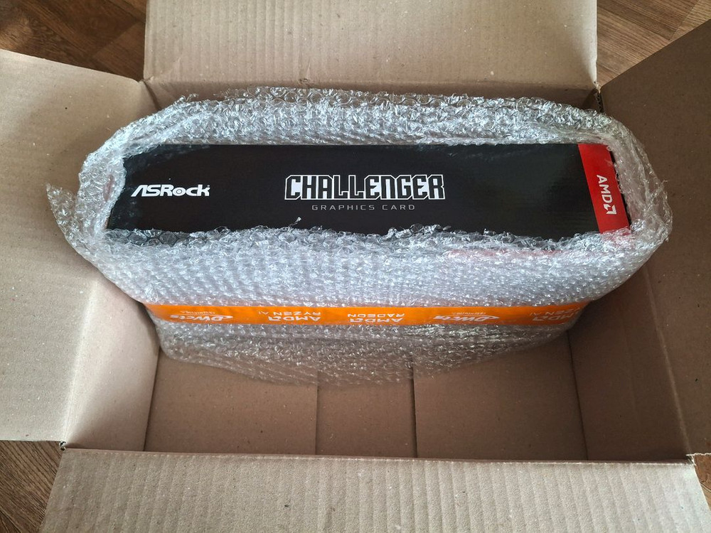 애즈락 라데온 RX 9070 XT CHALLENGER D6 16GB 대원씨티에스 미개봉 새제품--1