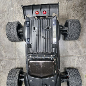 아르마 노토리우스 몬스터트럭,에이트 xe 전동버기,HOTA D6 PRO충전기,4셀 3셀 배터리,타이어,7px 조종기