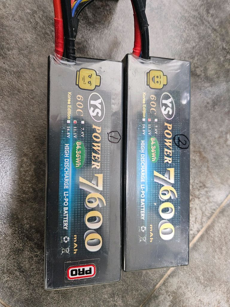 아르마 노토리우스 몬스터트럭,에이트 xe 전동버기,HOTA D6 PRO충전기,4셀 3셀 배터리,타이어,7px 조종기--9