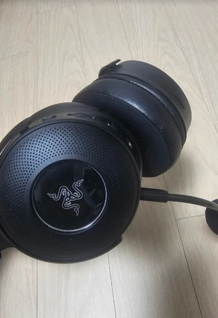 레이저 크라켄V3 pro & 레이저 베이스스테이션--2